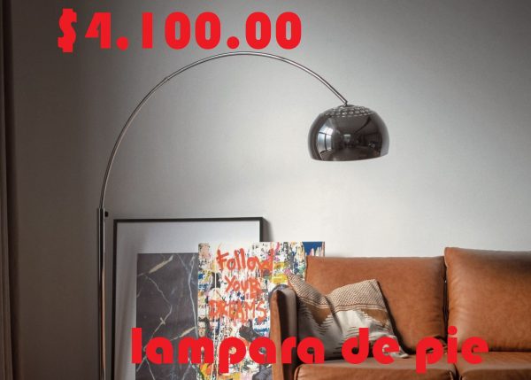 Lámparas modernas de piso con diseños únicos. Perfectas para leer, pintar y decorar tu espacio. Algunas cuentan con un brazo regulable.